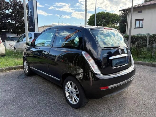 YPSILON 1.3 MJT 75 CV MODAMILANO-AUTO PER COMMERC